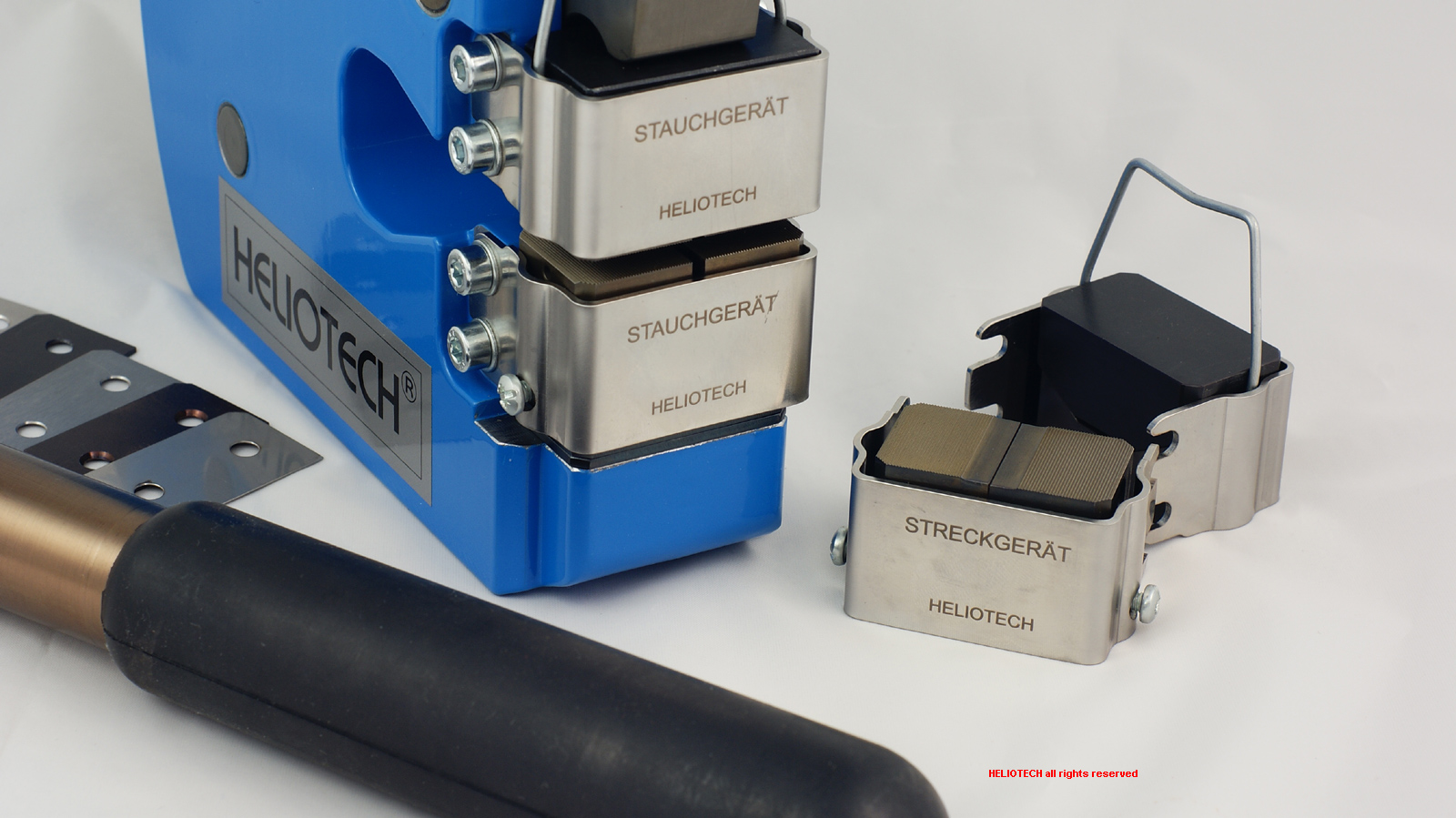 SR80 shrinker stretcher Heliotech with adjustment new model 2022 general info 1600x900-SR80-shrinker-stretcher-handle-closeup-view.jpg