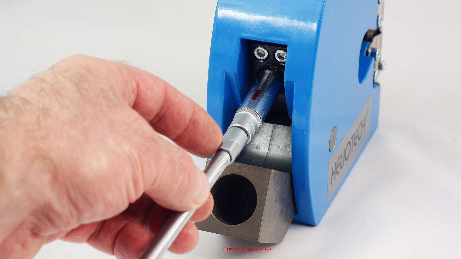 SR80 shrinker stretcher Heliotech new model 2022 adjustment details 1600x900-SR80-shrinker-stretcher-adjustment-socket-wrench-location.jpg